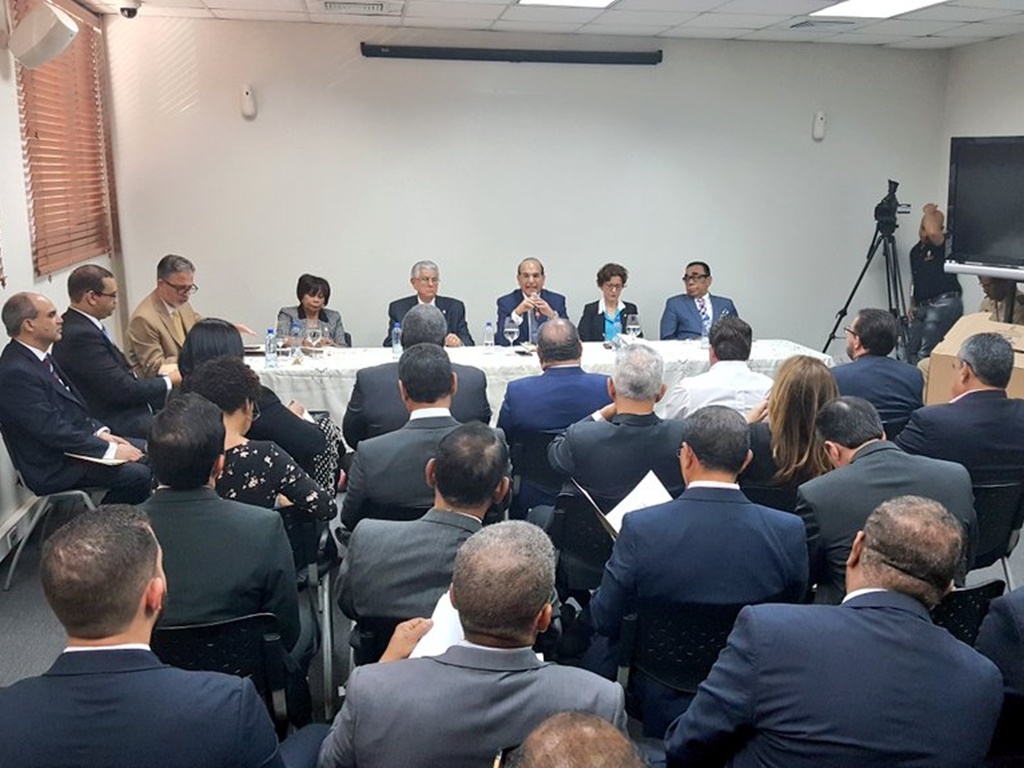 JCE y partidos suscriben acuerdo sobre Voto Automatizado - Al Hecho