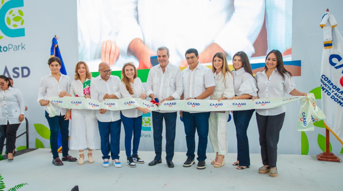 Presidente Abinader inaugura Cristo Park para beneficio de más de 350,000 personas de seis barriada