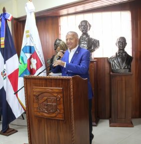 Alcalde Nelson De la Rosa  reafirma su compromiso con la transparencia, legalidad y con el Pueblo de San Cristóbal