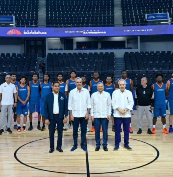 Presidente Abinader inaugura la remodelada Arena Banreservas Virgilio Travieso Soto