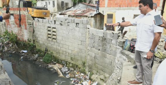 CAASD intervendrá cañada Juan Valdez en Los Ríos para poner fin a inundaciones