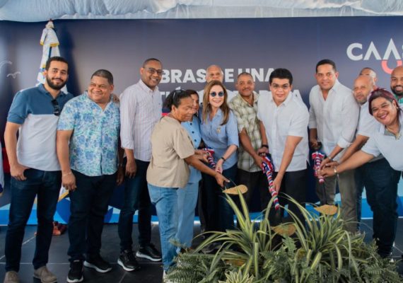 Caasd deja iniciados trabajos de saneamiento de cañada Santa Clara y red sanitaria en Capotillo