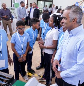 Más de mil personas acuden a tercera edición de Feria Científica 2024 en el Parque Temático de Energía Renovable