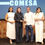 ¡Otro éxito para Los Plus! Carolina Mejía comparte su historia y visión de futuro con jóvenes de La Vega