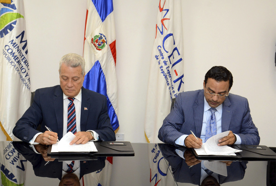 MICM y CEI-RD firman acuerdo para crear Centro Mipymes de Exportación ...