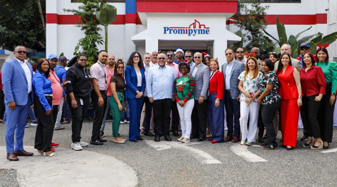 PROMIPYME recibe con alegría la Navidad