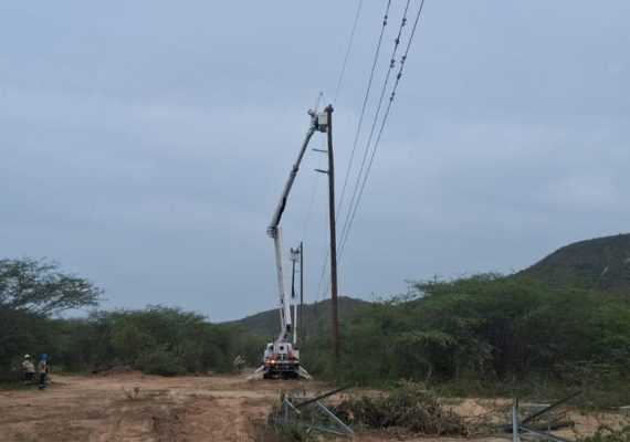 ETED restablece el servicio de transmisión eléctrica hacia Jimaní