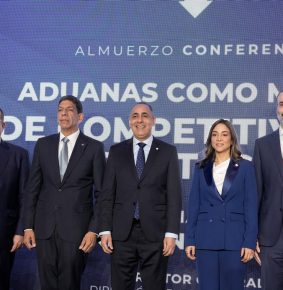 Aduanas fortalece competitividad de las exportaciones dominicanas