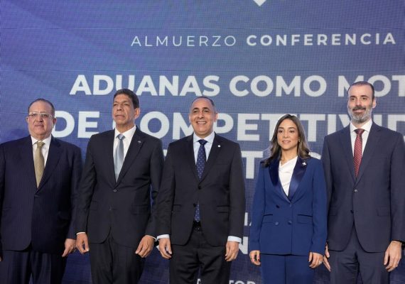 Aduanas fortalece competitividad de las exportaciones dominicanas
