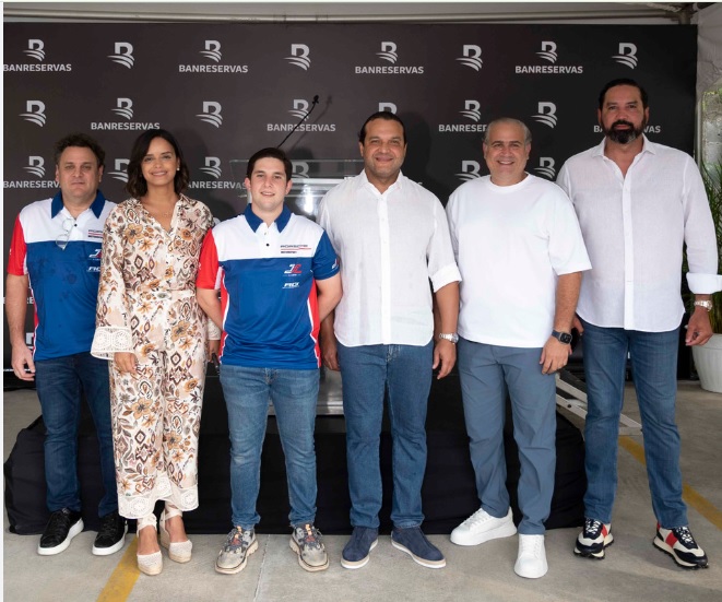 Banreservas organiza encuentro con Jimmy Llibre previo al GT Challenge