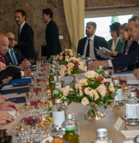 Presidente Luis Abinader llama a empresarios italianos a invertir en República Dominicana y destaca complementariedad económica entre ambos países