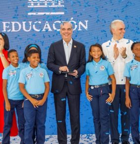 Presidente Abinader da inicio al año escolar 2026-2027 con más de dos millones de estudiantes convocados
