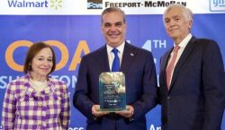 Luis Abinader, primer presidente dominicano en recibir premio Chairman’s Award…